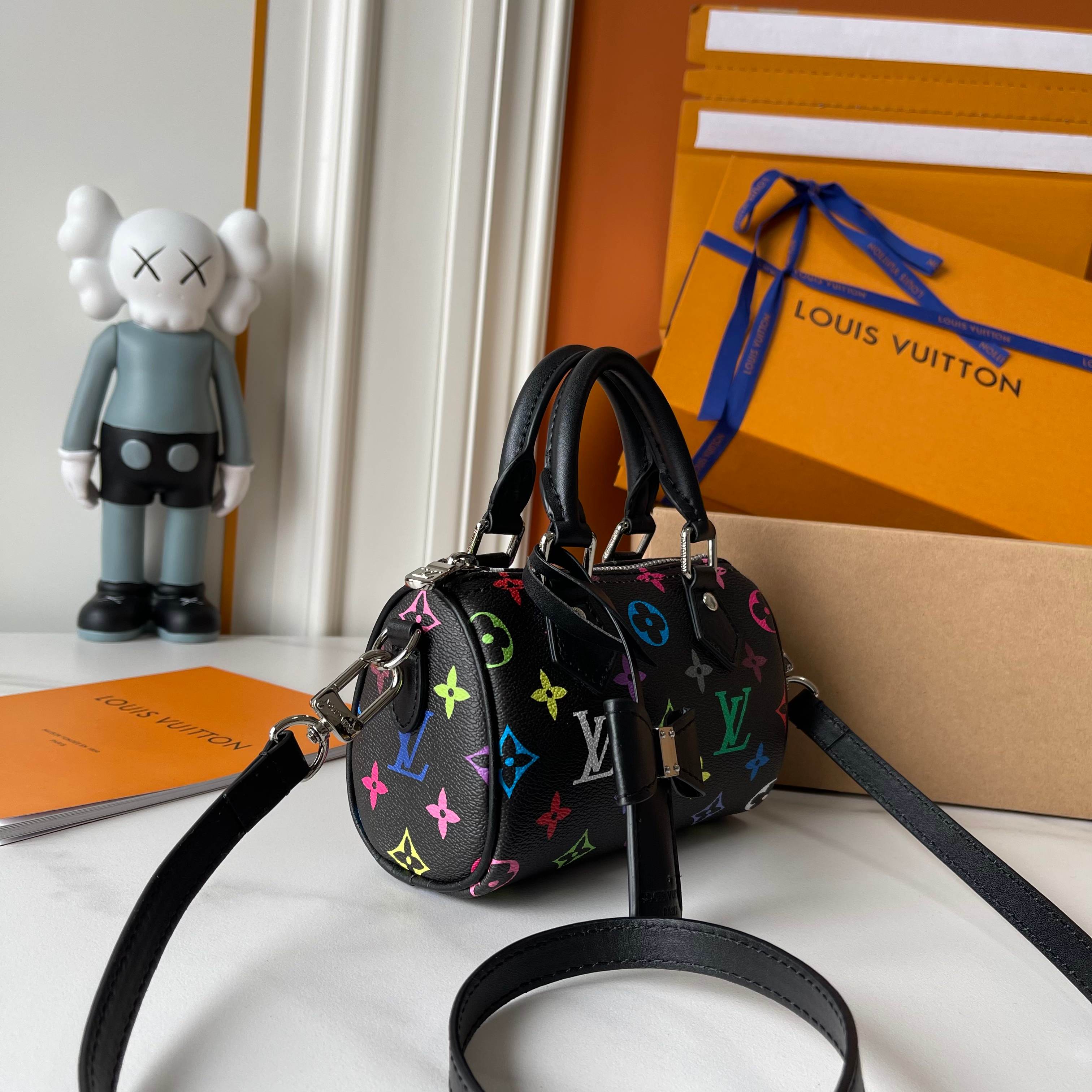 1WE98B Popular leather bag