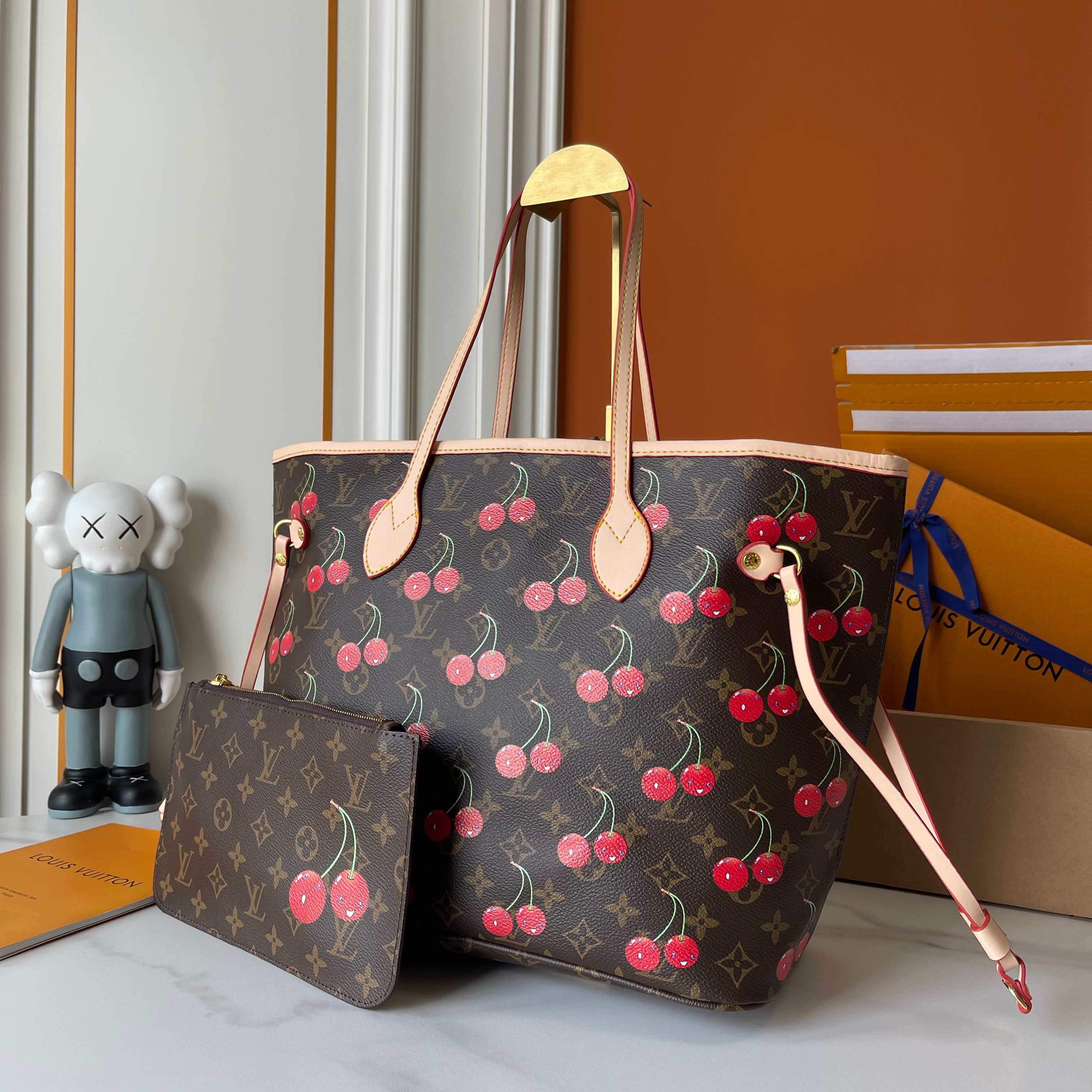 146PE64B Popular leather bag