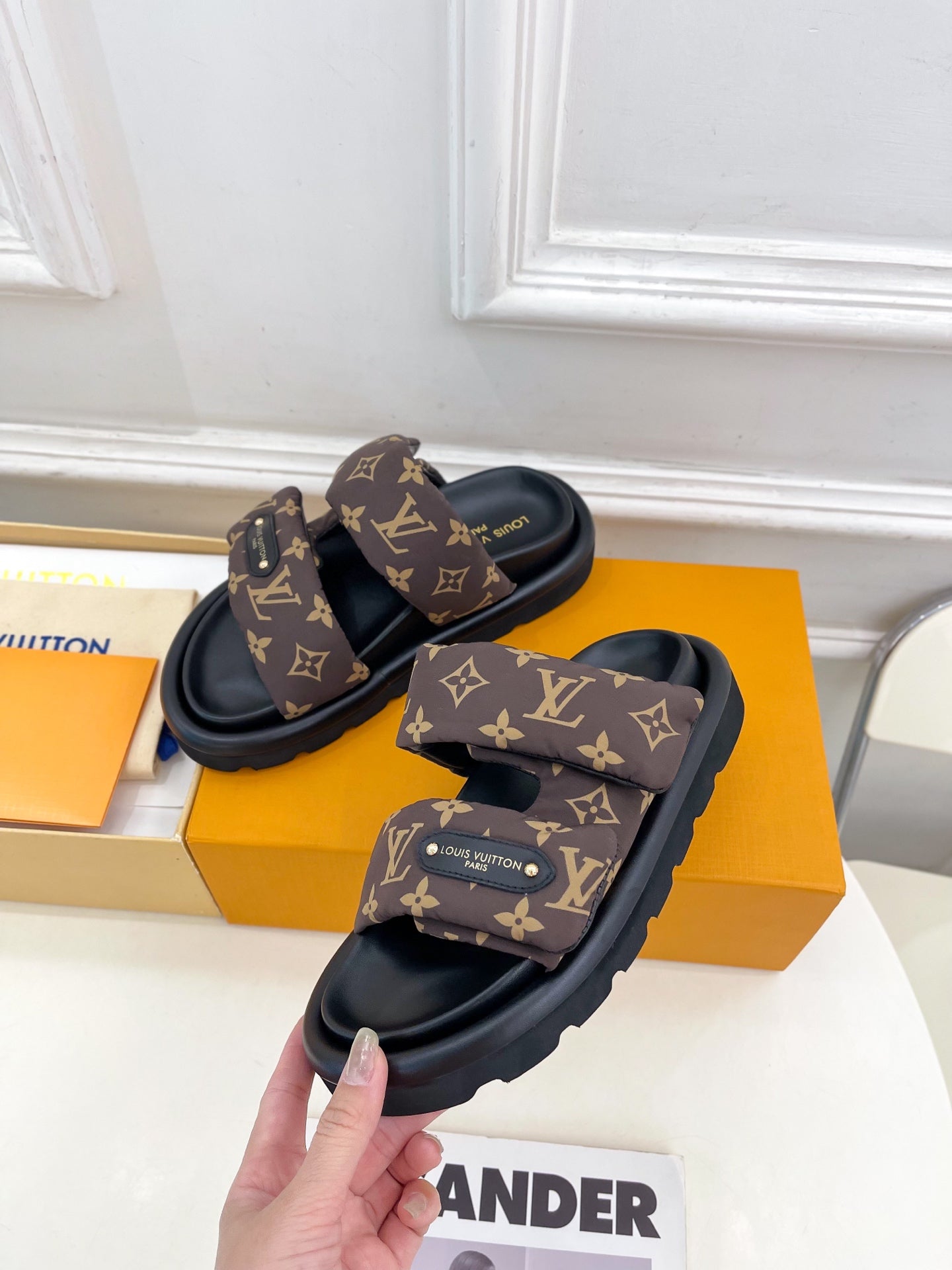 6105QE351Z Popular Shoes