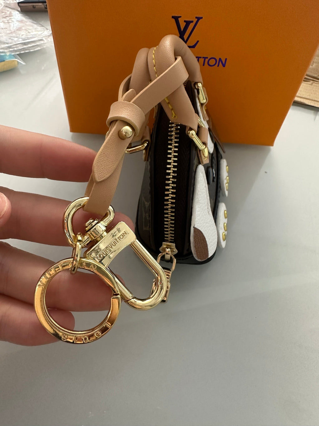 336BE2A  Popular bag 's charms accessories