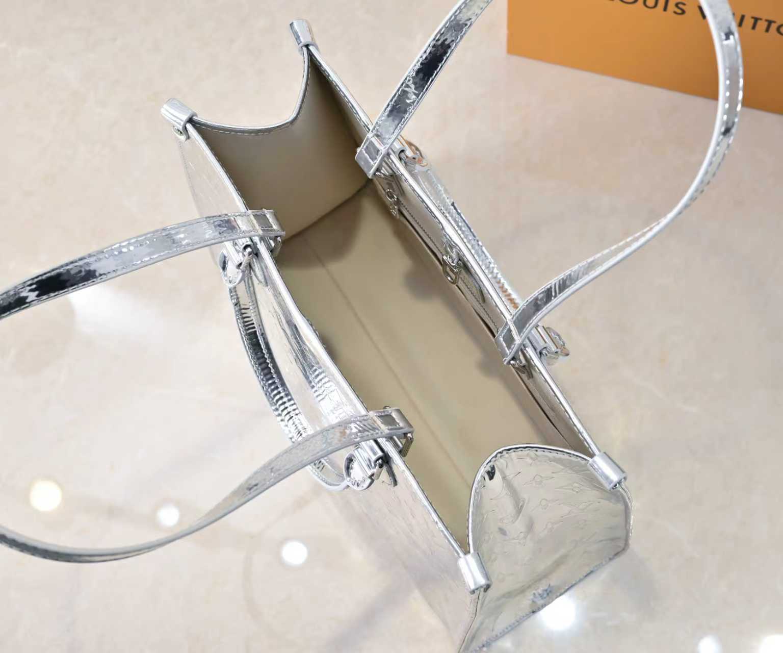 136PE36B Popular leather bag