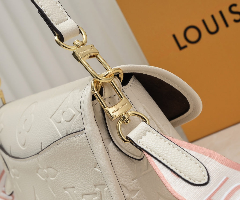 136PE40B Popular leather bag