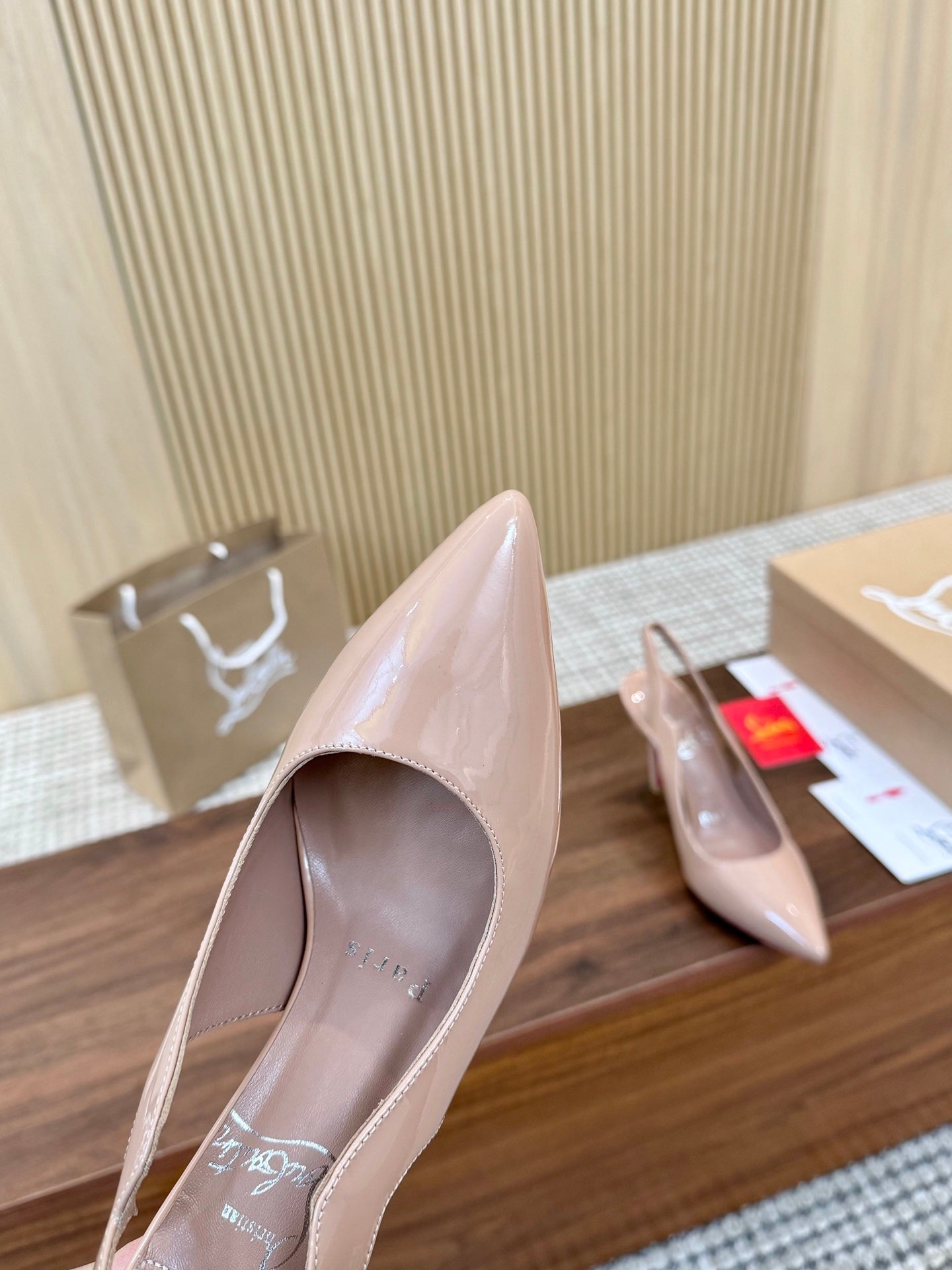 275NA5Z  Popular leather High heels