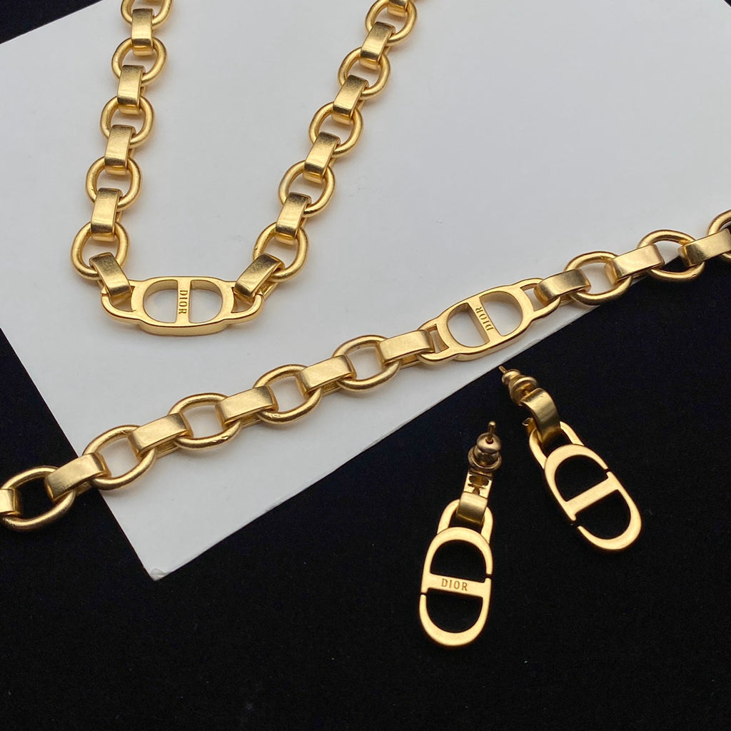 15QD93X Popular Necklace.Bracelet.Earrings