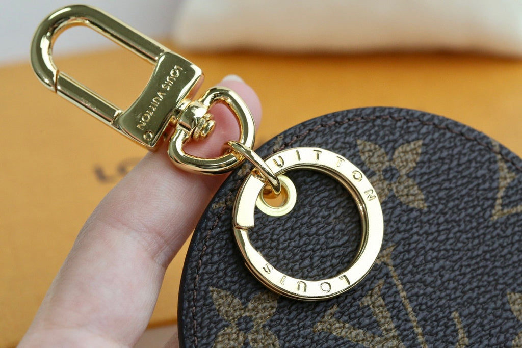 35QE20A Popular bag 's charms accessories