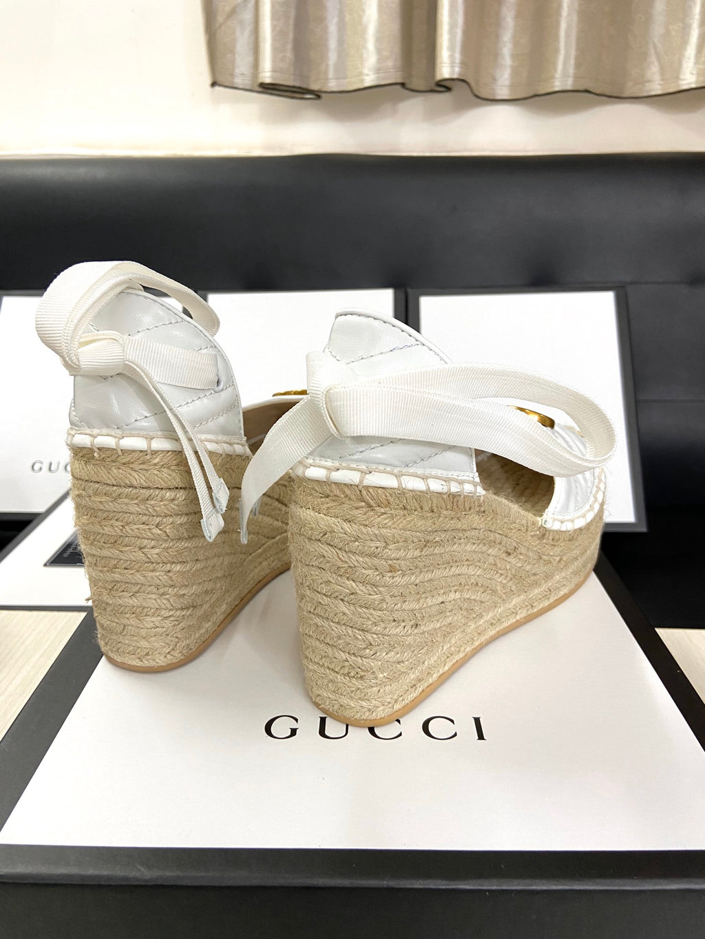 Z2X66B27 Popular leather High heels