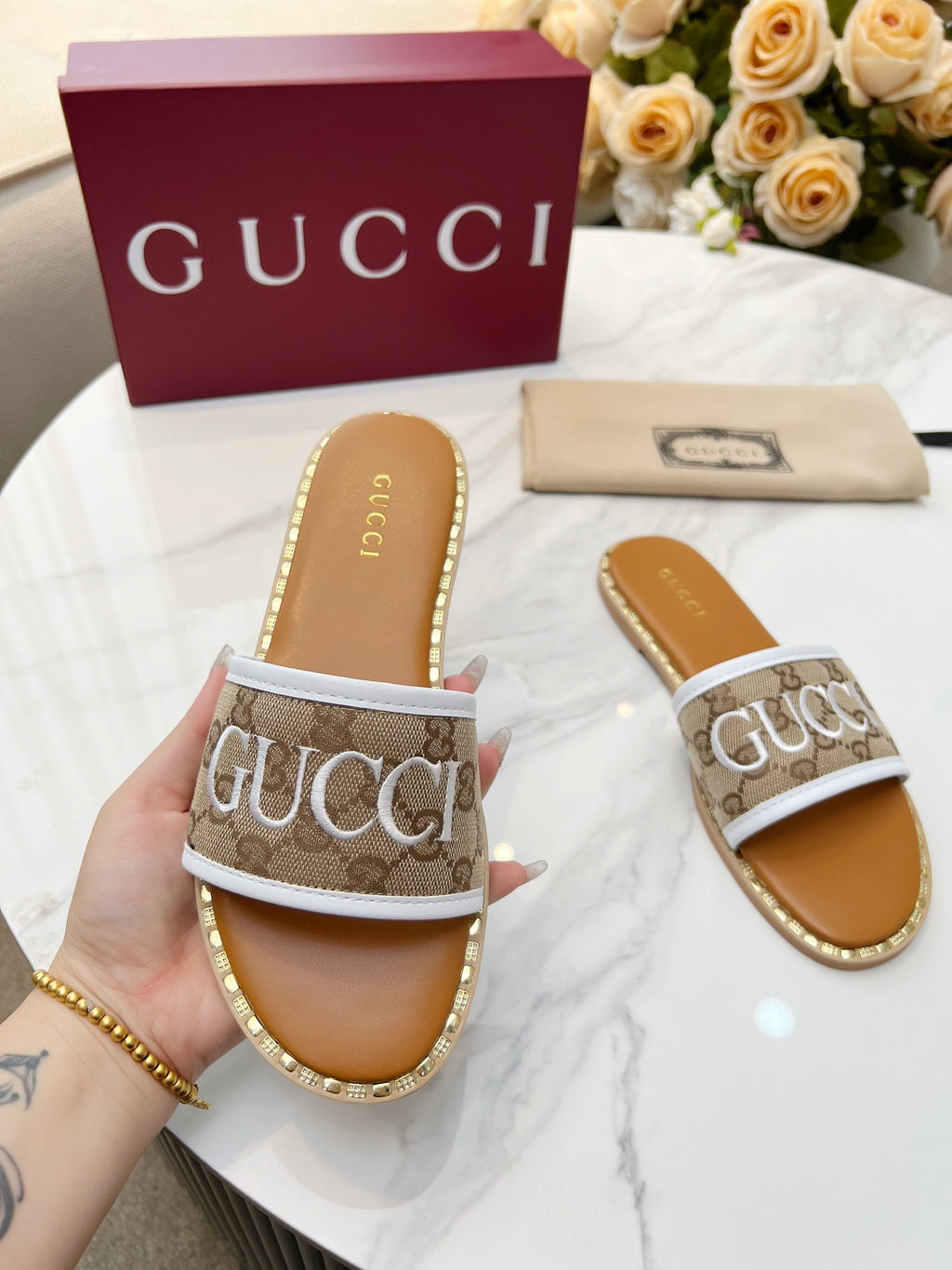 255QB29Z Popular Slippers