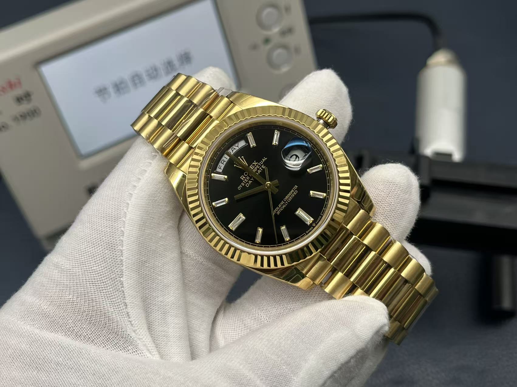 136RL12L Popular Watches