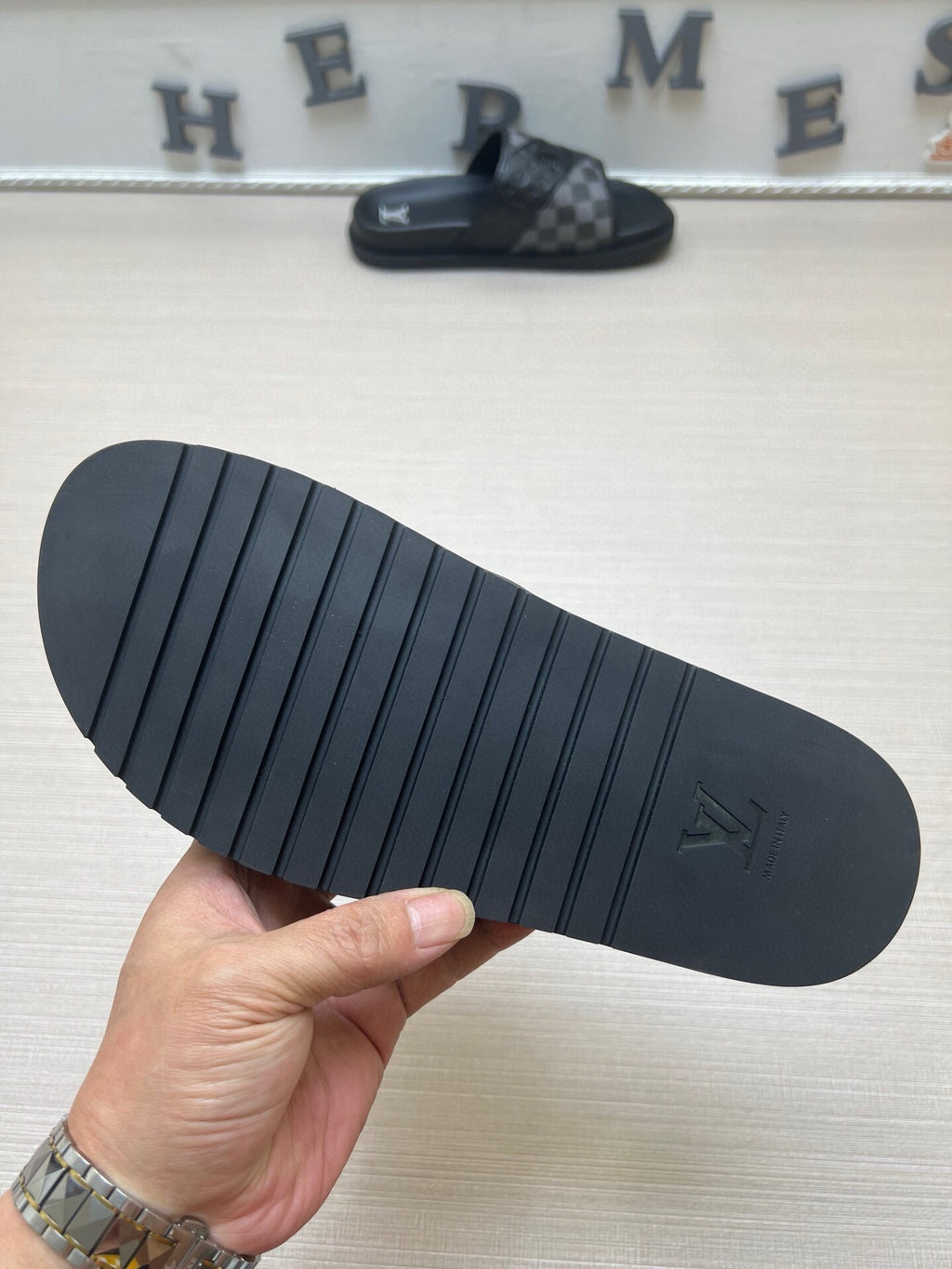 5WE249Z Popular Slippers