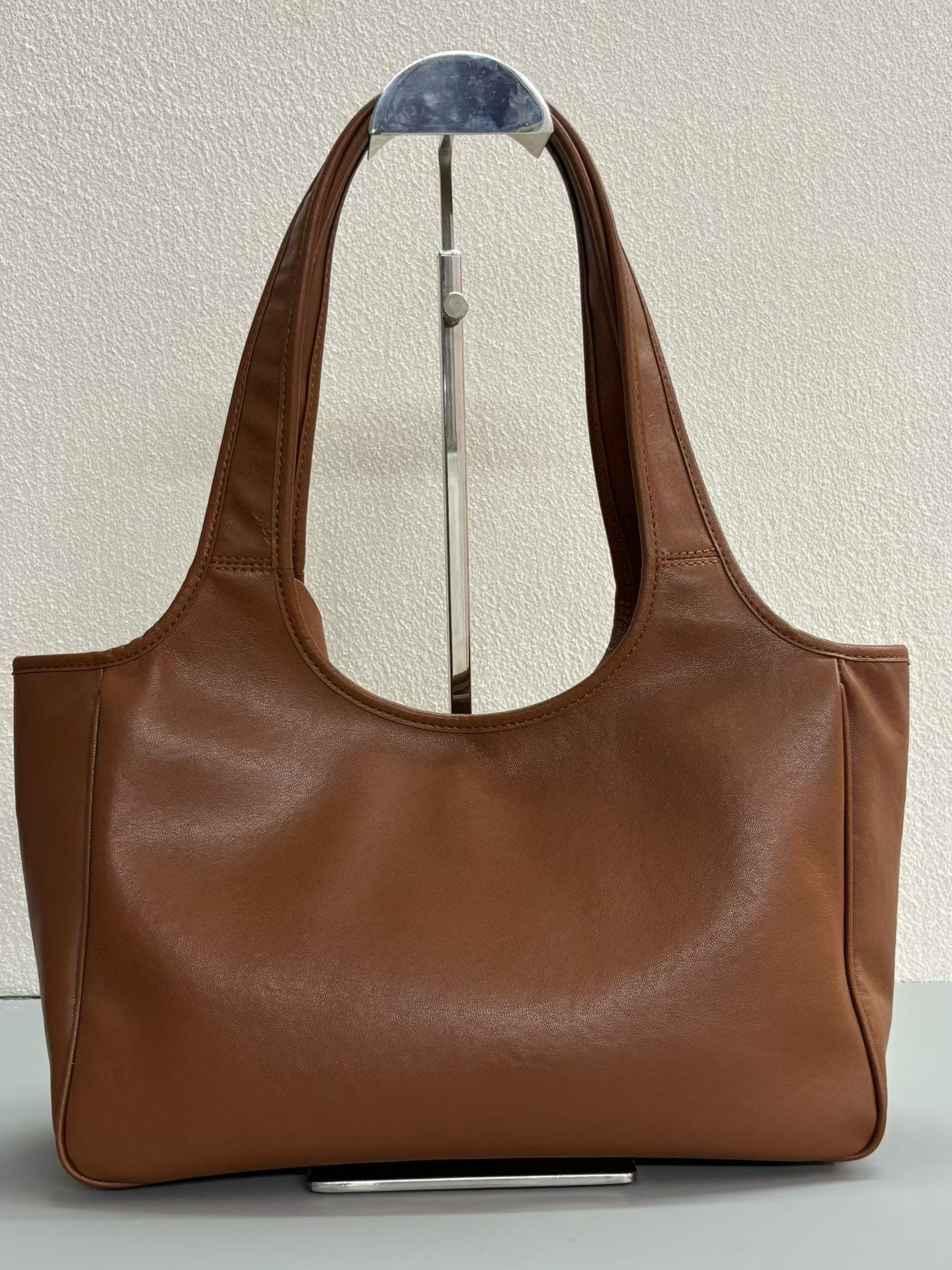 136NJ11B Popular leather bag