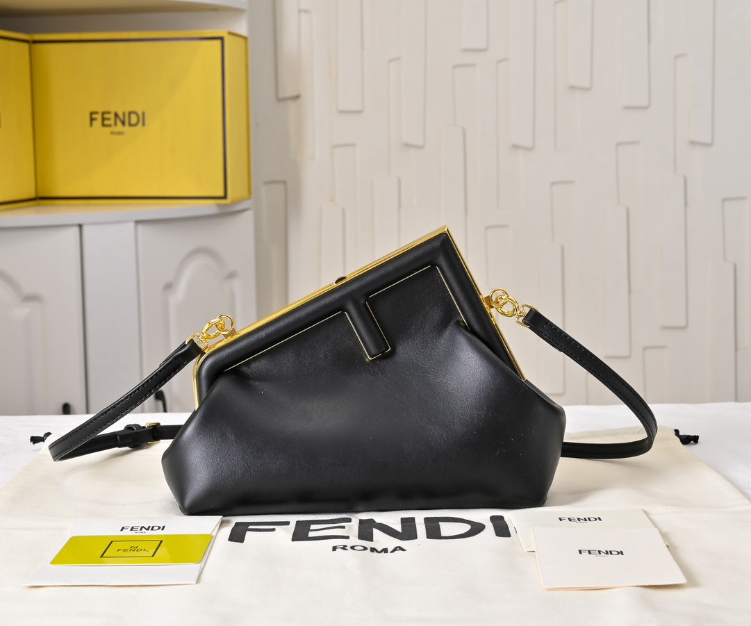 B1N46F8 Popular leather bag