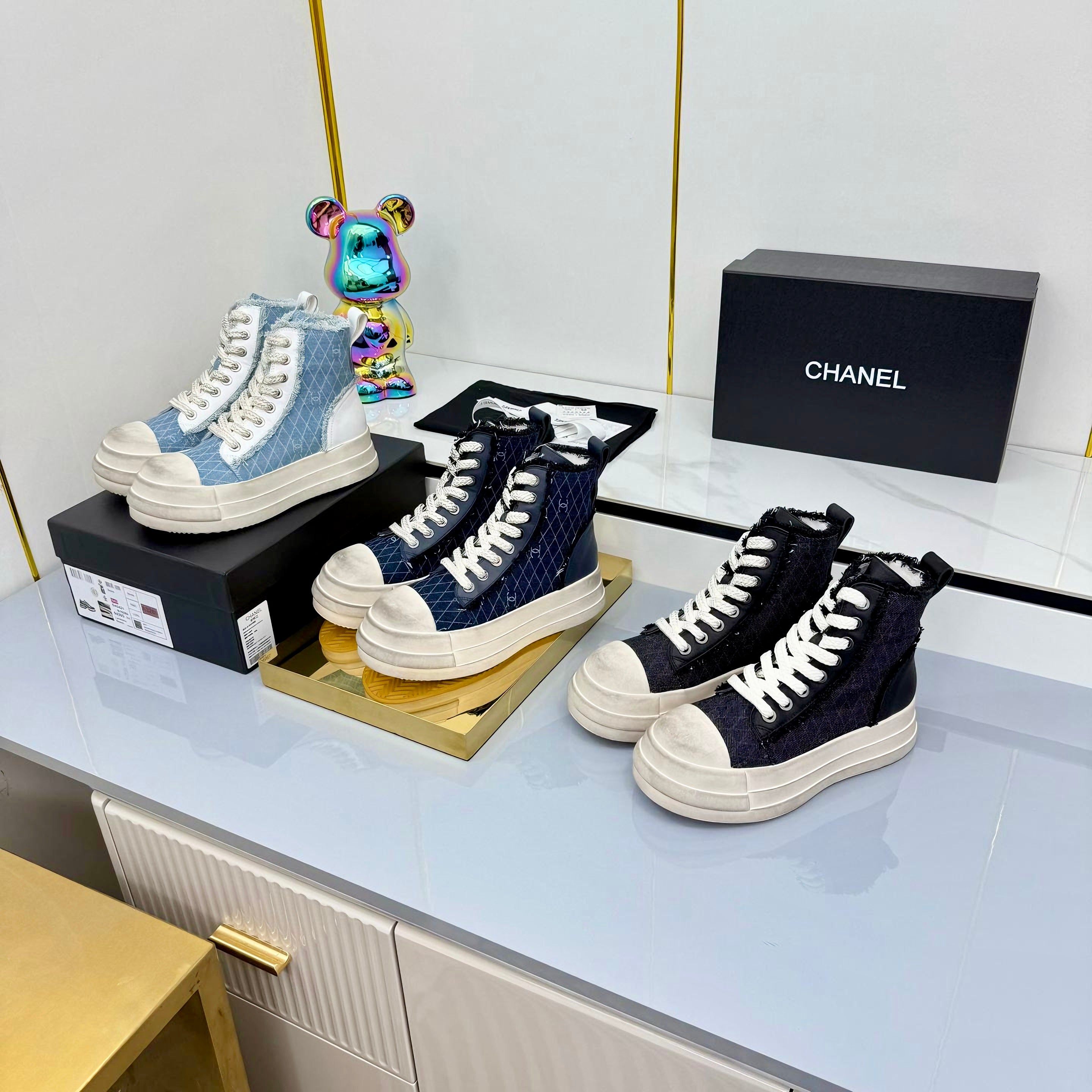 2105QC385Z Popular high-quality Boots