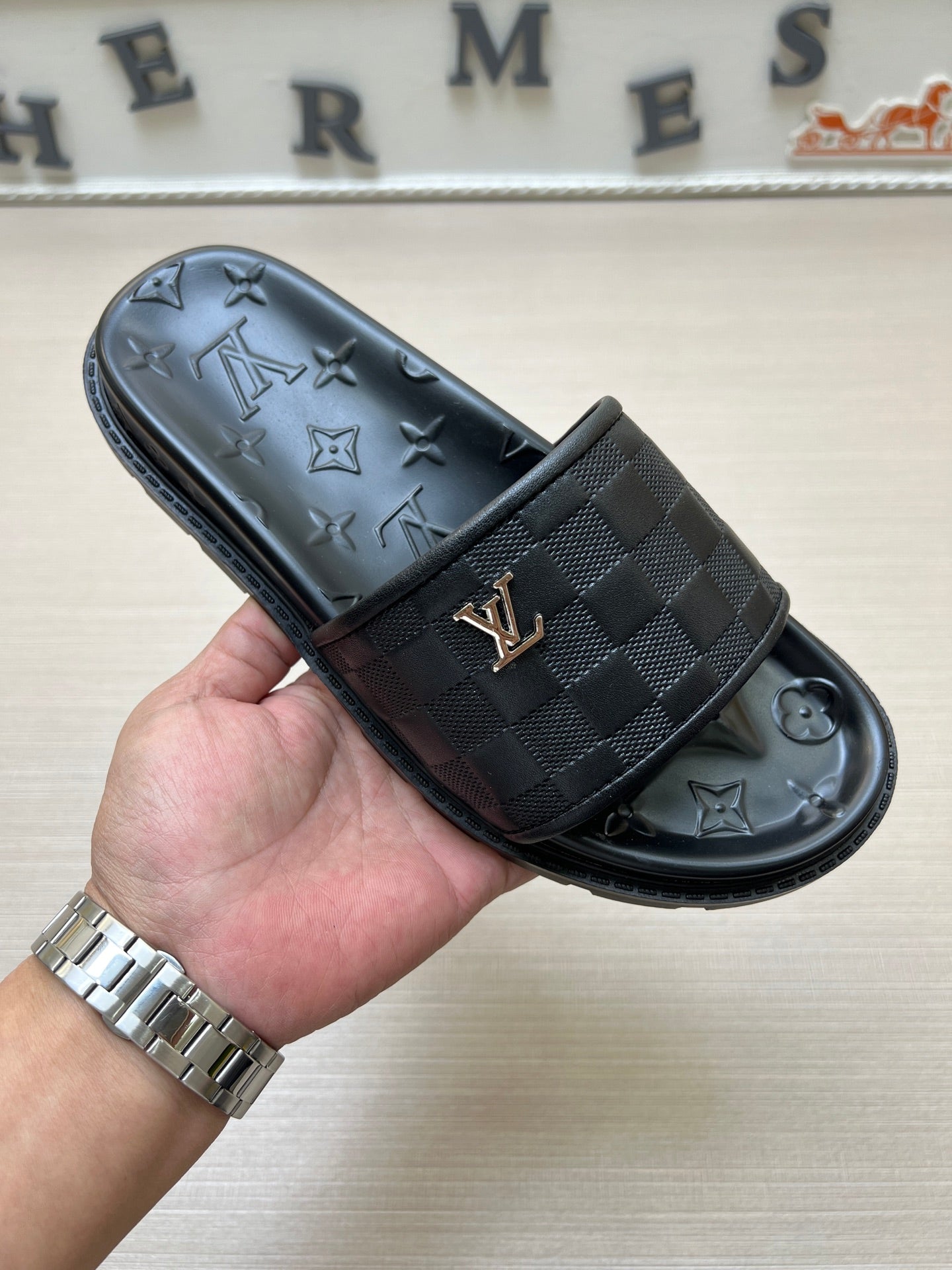535ZE304Z Popular Slippers