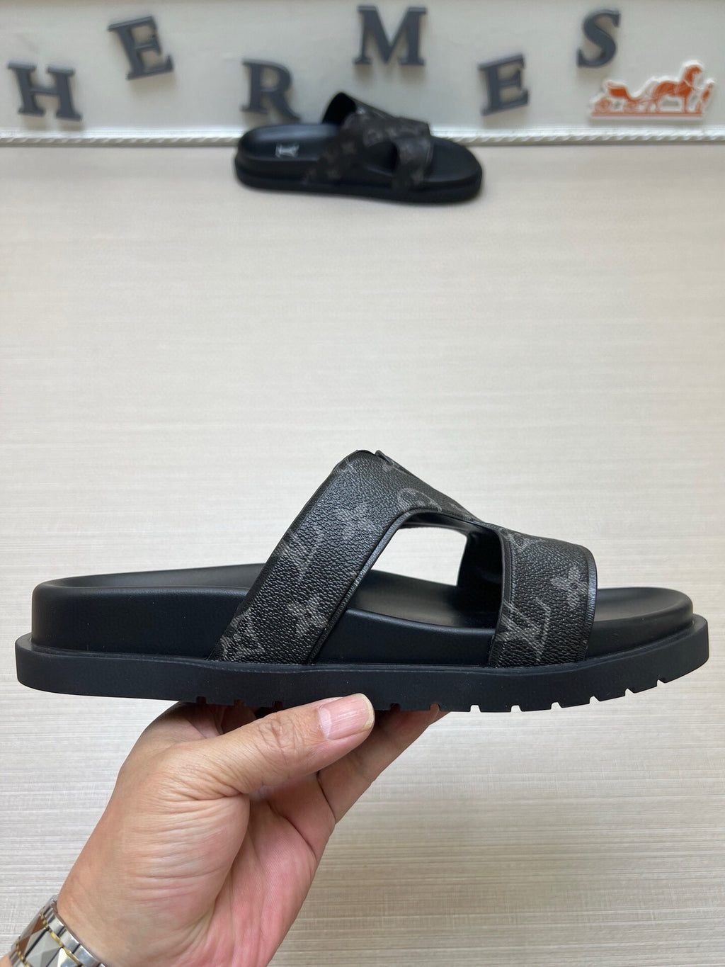 5LE228Z Popular Slippers