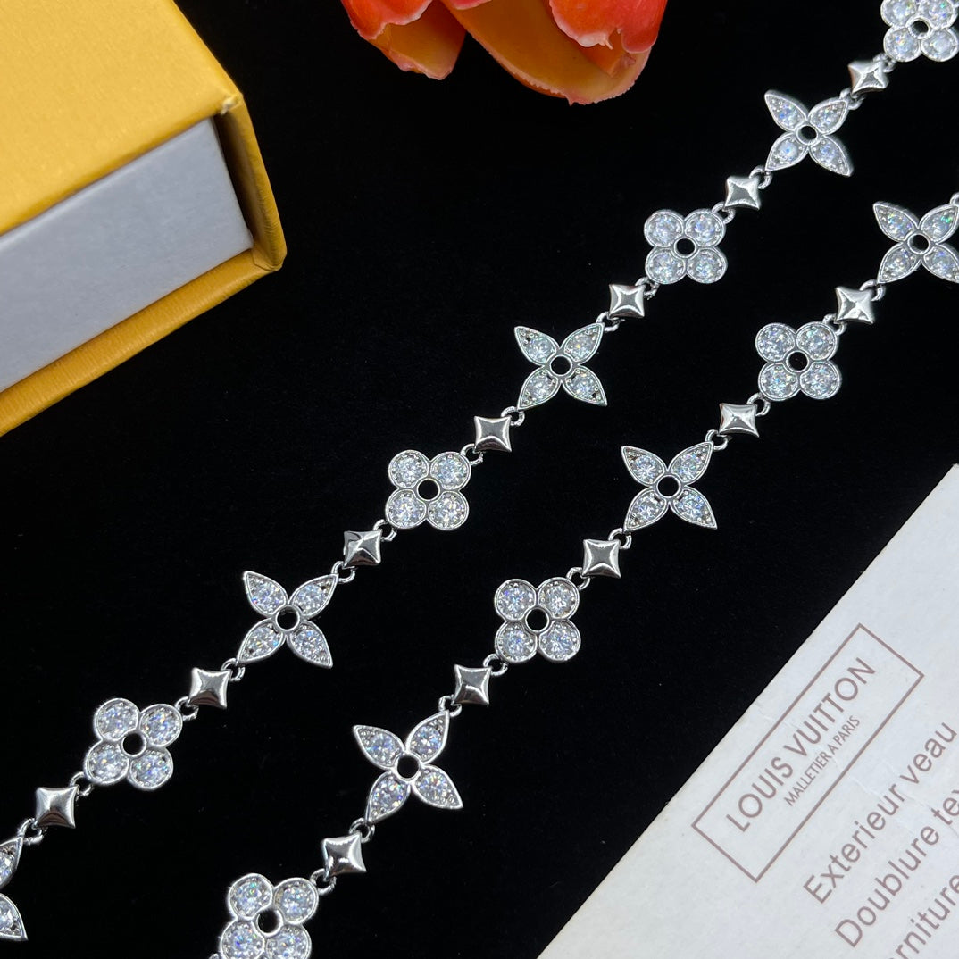 14E969X  Popular   Necklaces