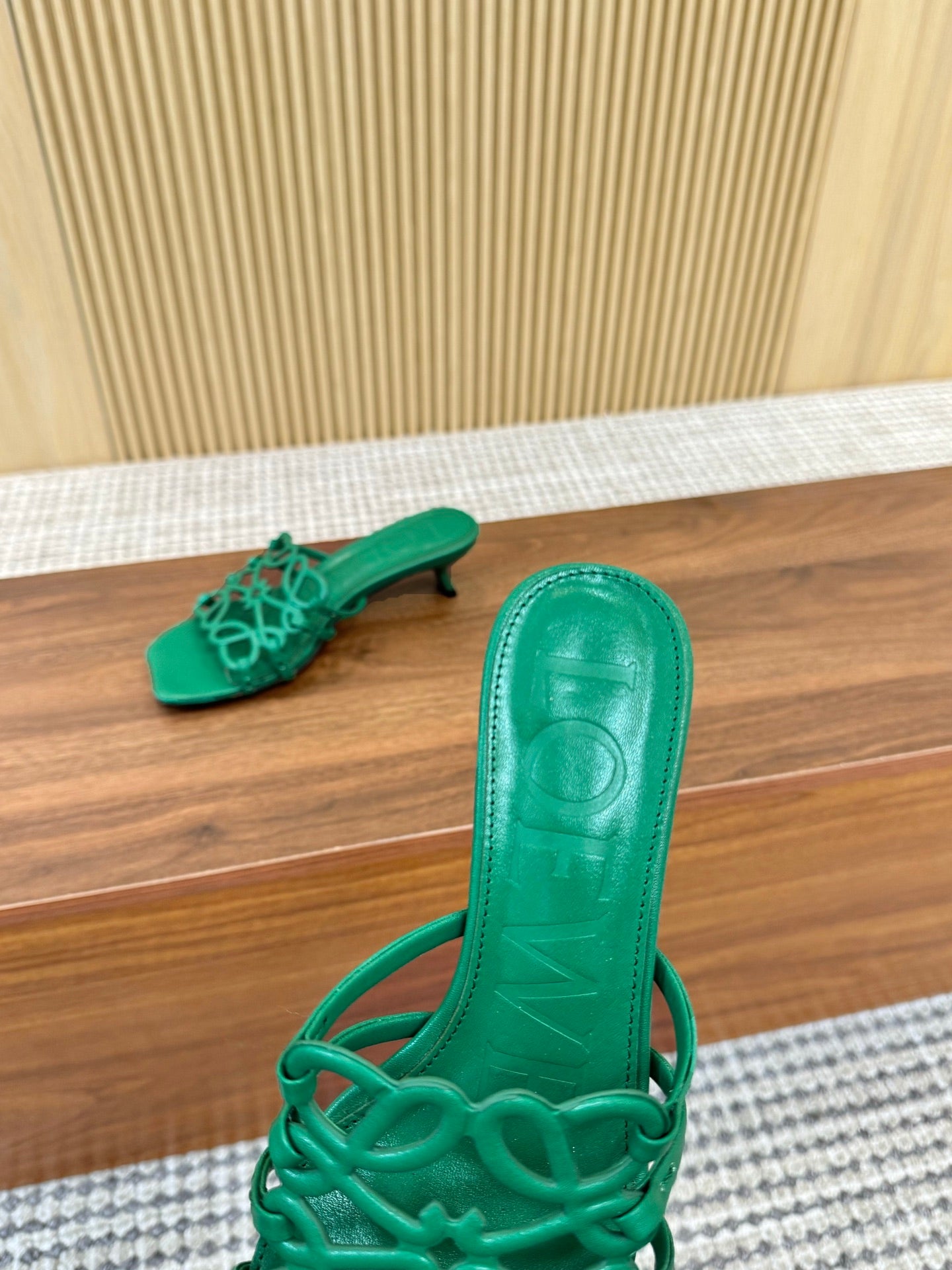 Z2X66A21 Popular high-quality leather Shoes