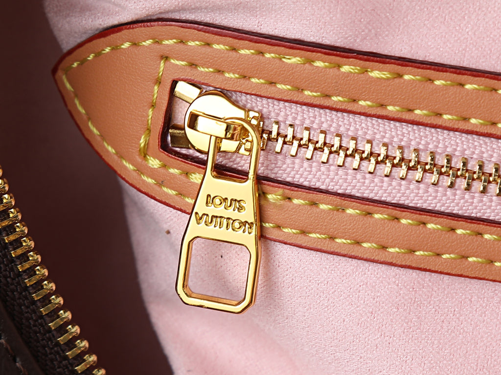 136PE23B Popular leather bag