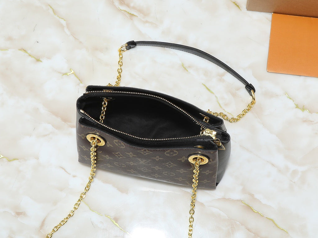 136PE75B Popular leather bag