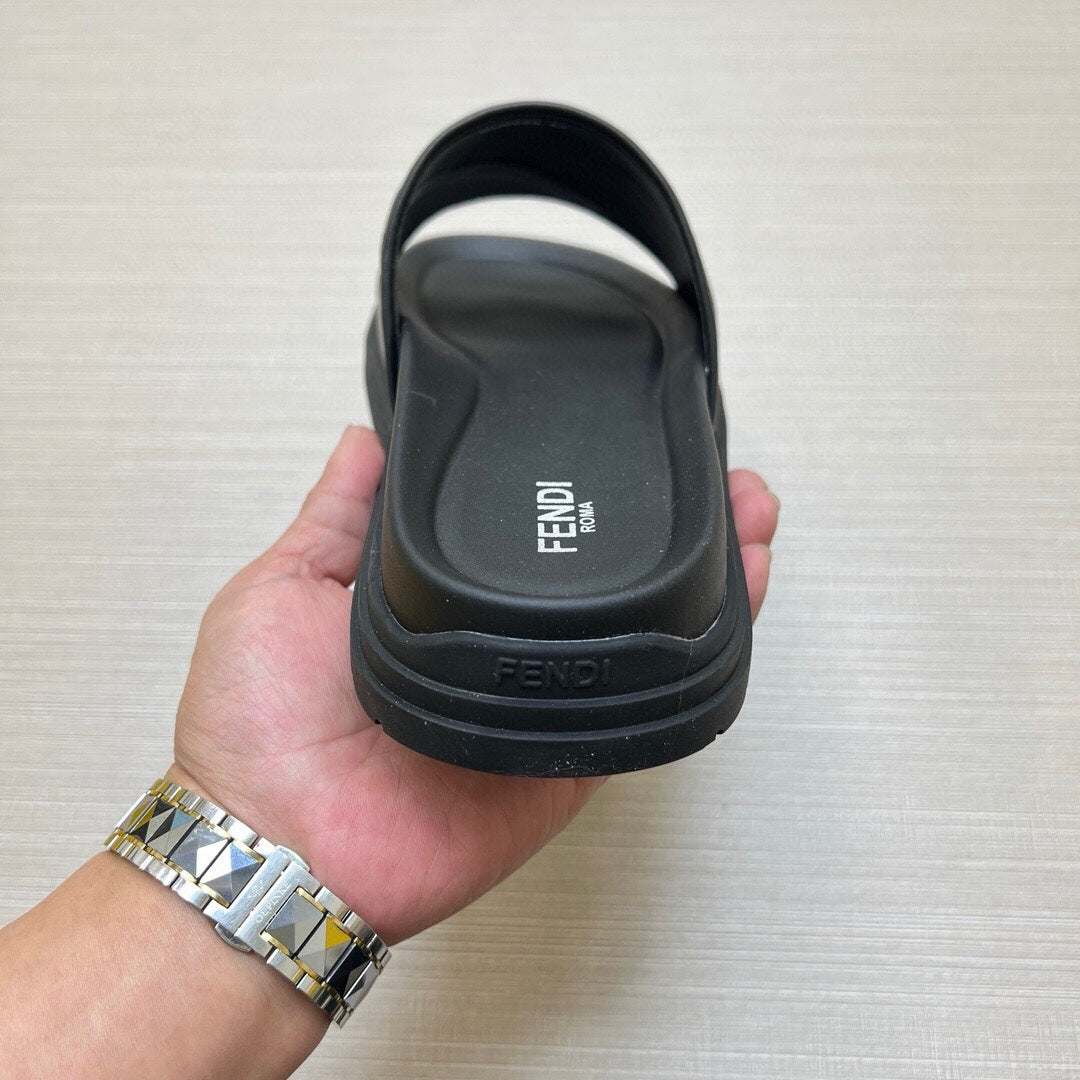5LF223Z Popular Slippers
