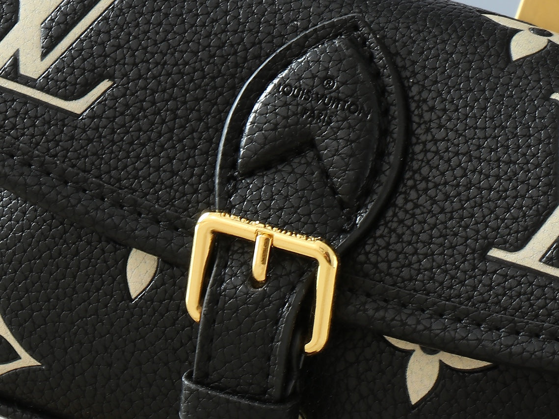 15XE4B Popular leather bag