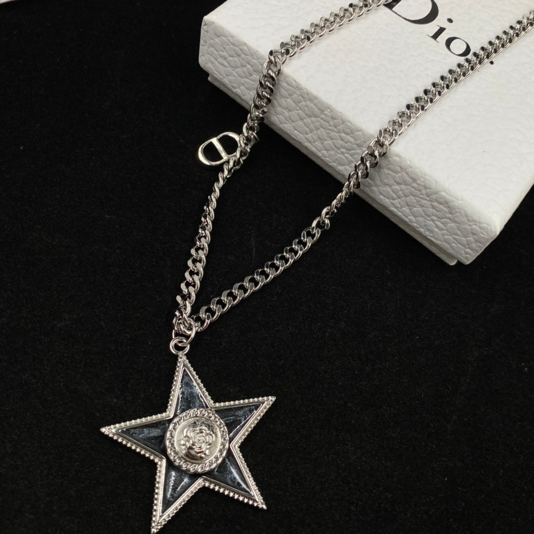 15QD115X Popular Necklace