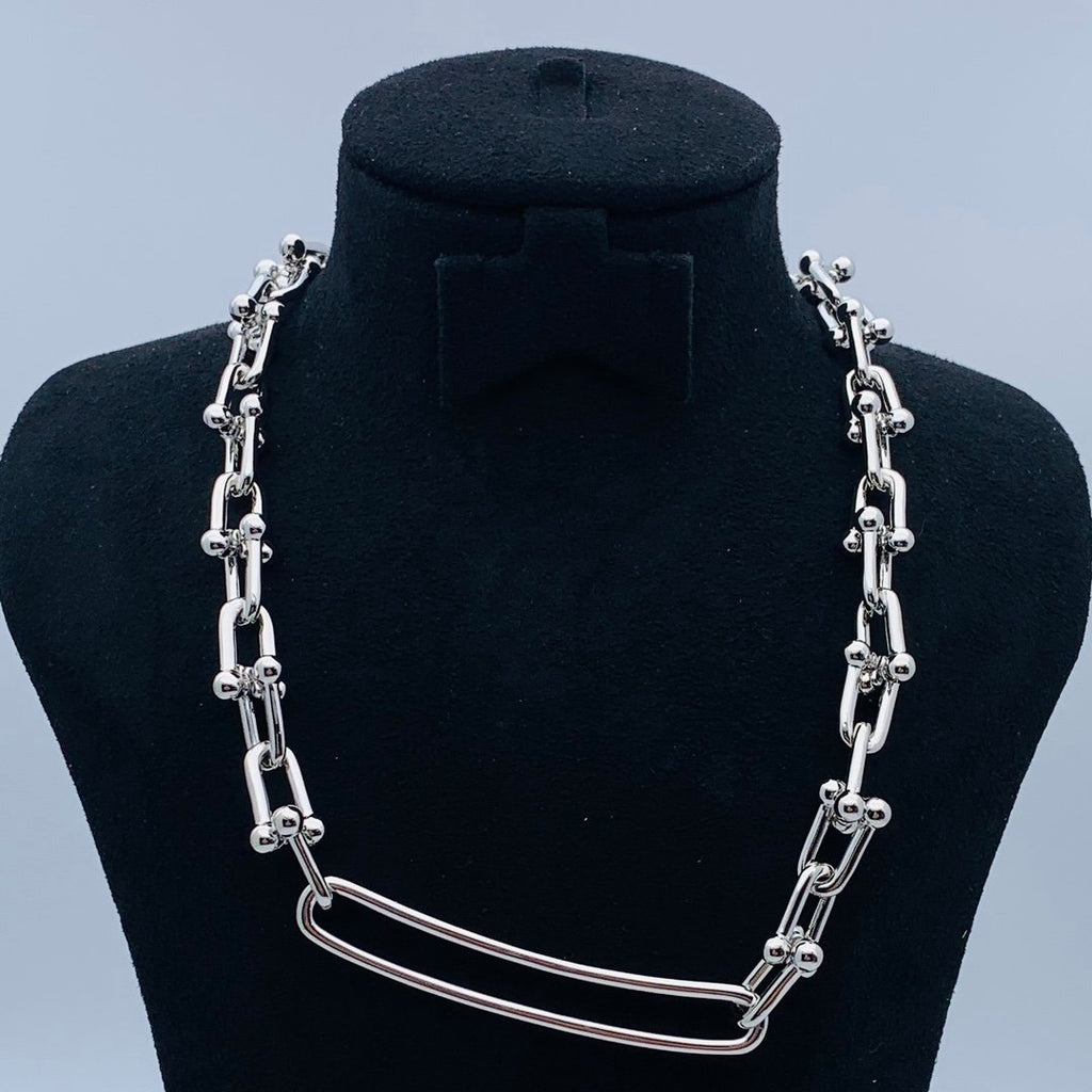 8XT33X  Popular     Earring Bracelets Necklaces