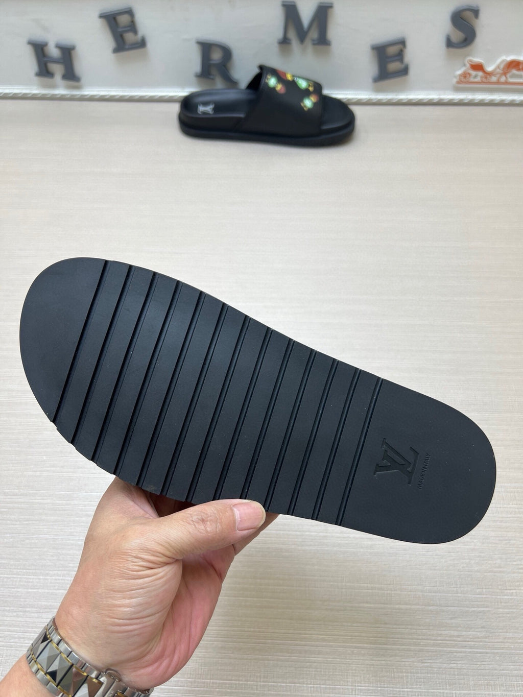 5WE248Z Popular Slippers