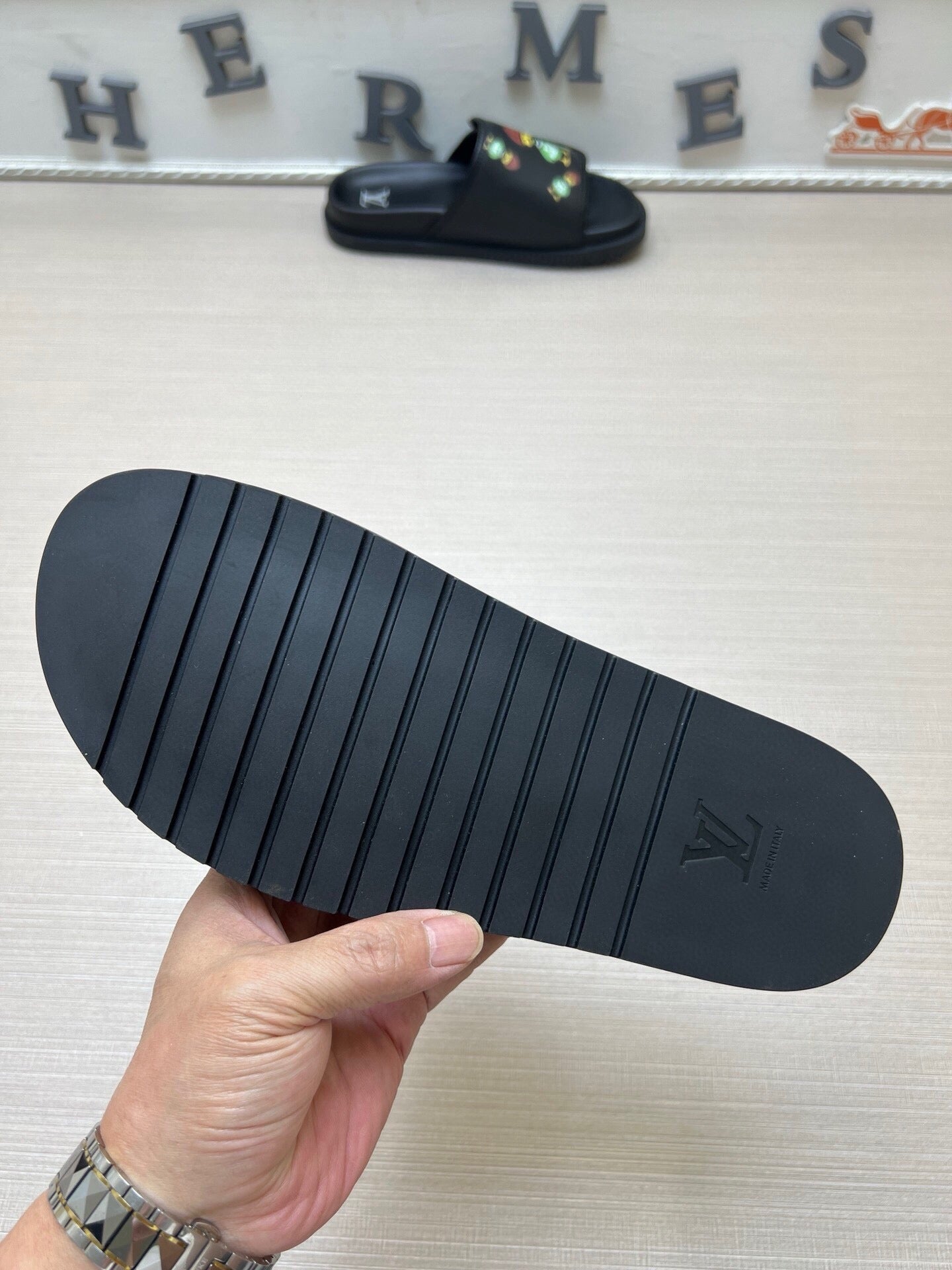 5WE248Z Popular Slippers