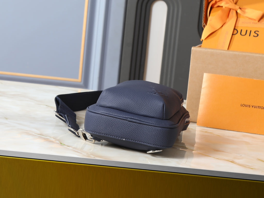 146PE24B Popular leather bag