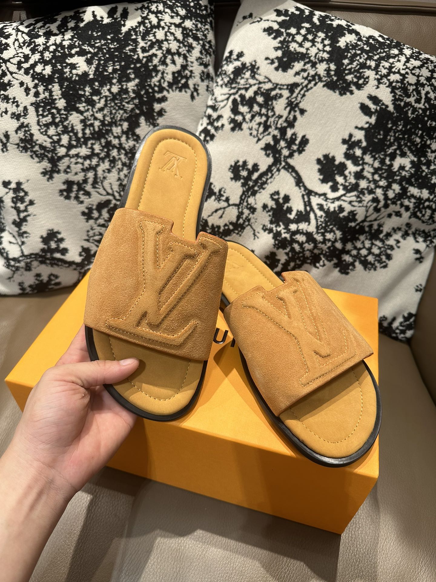 285ZE25Z  Popular leather Shoes