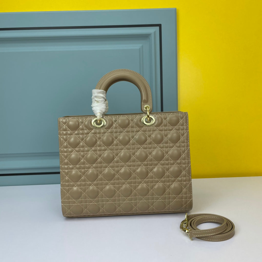 1XD54B Popular   leather bag  (32CM)