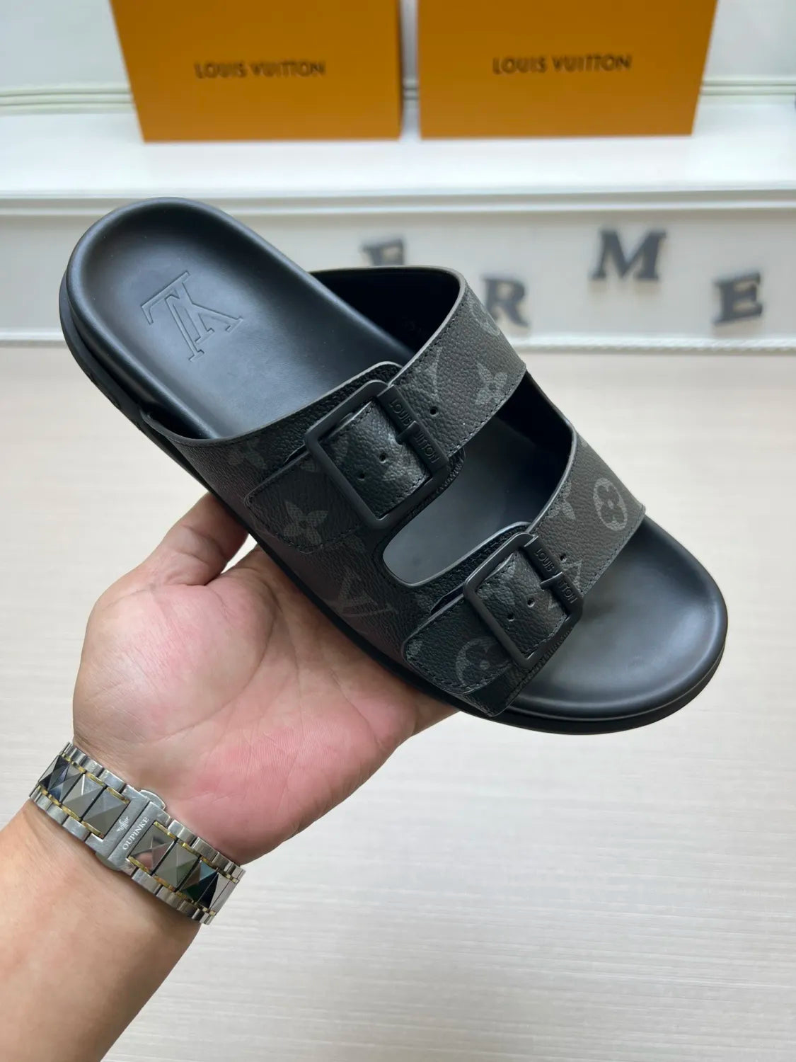 54E56Z Popular slippers