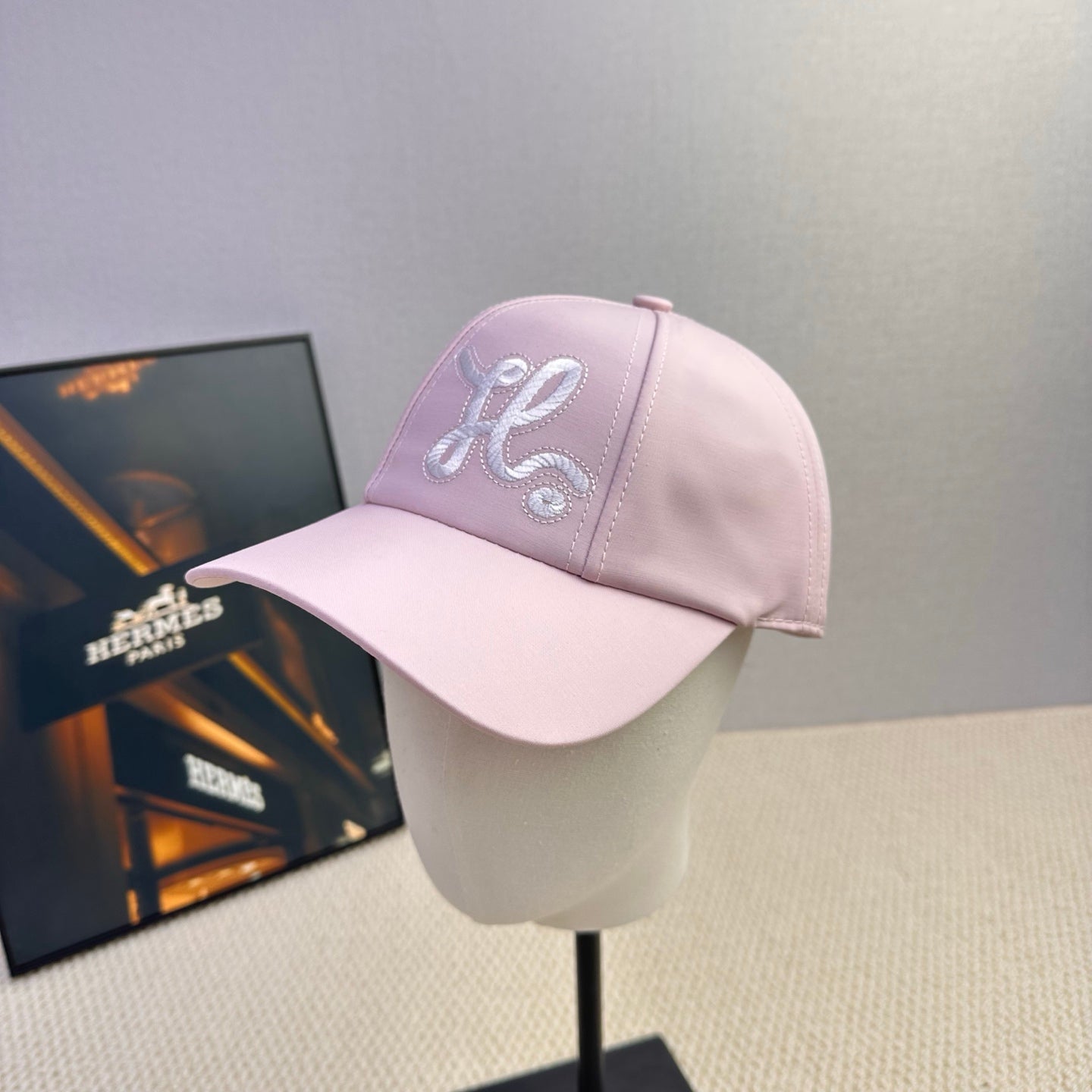 16XH17M Popular hats