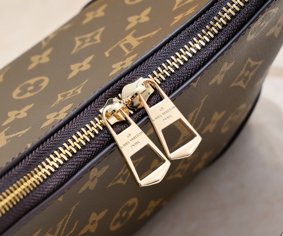 2WE35B Popular  leather bag