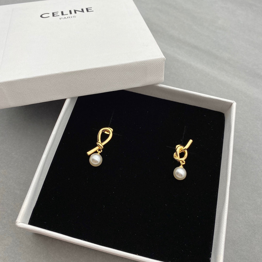 14CL632E Popular  Earrings