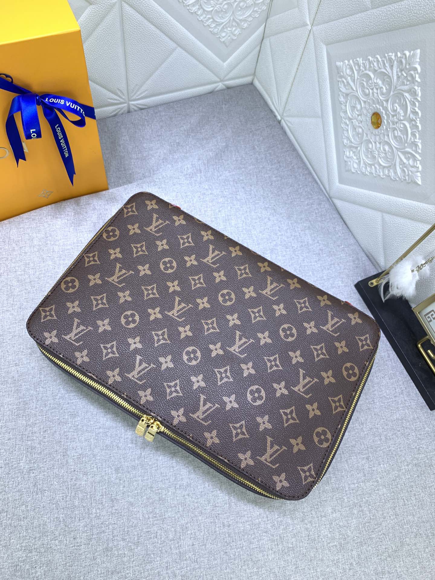 1XE272B Popular  leather bag 
