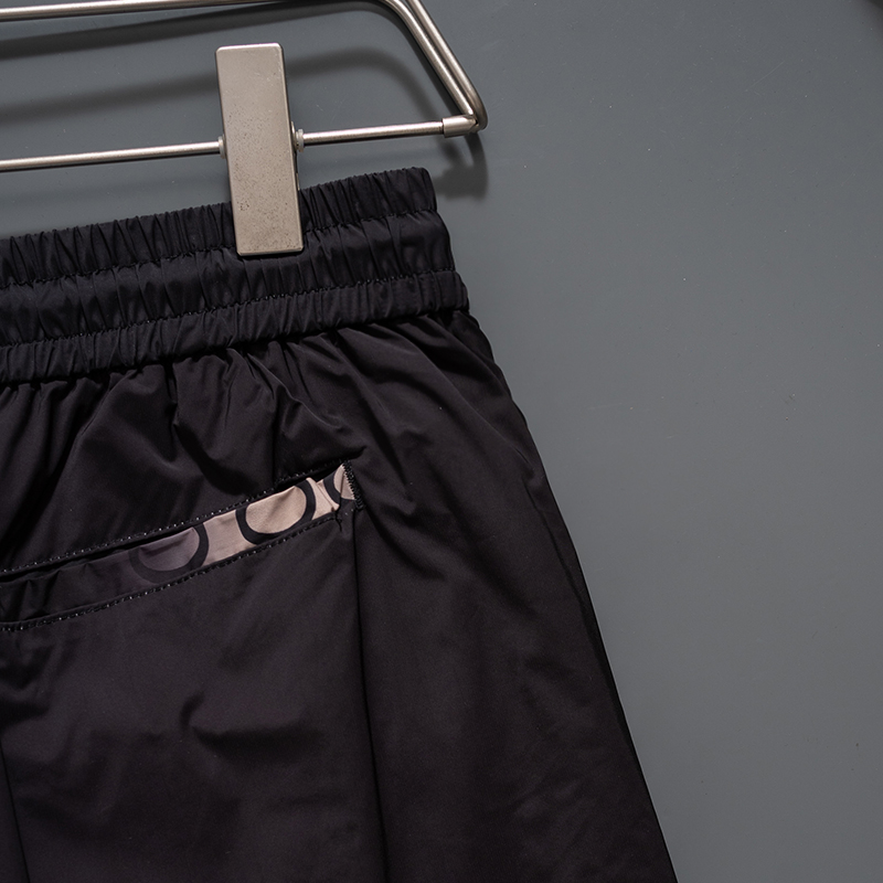 136NE8U Popular shorts