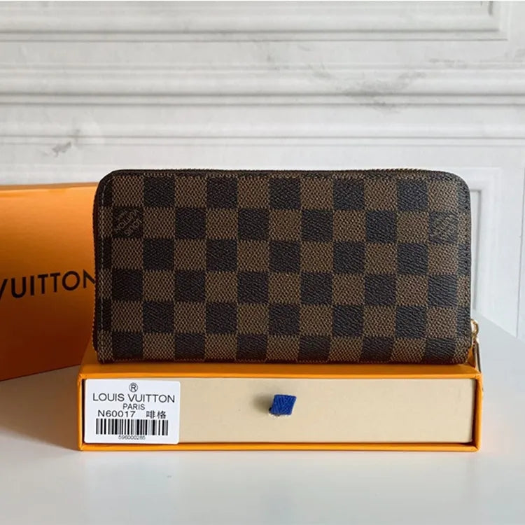 1E04B Popular Leather wallets