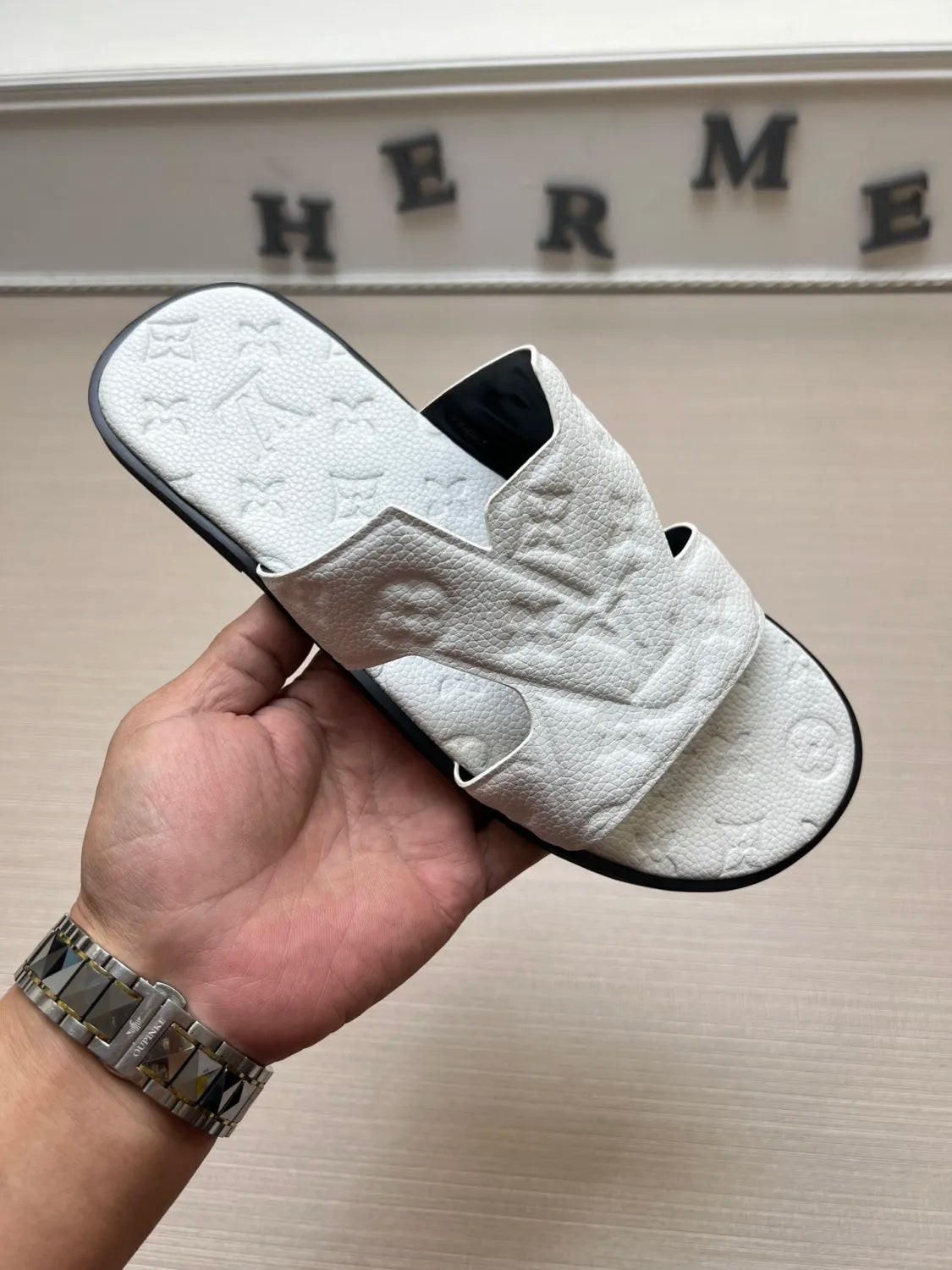 54E34Z Popular slippers