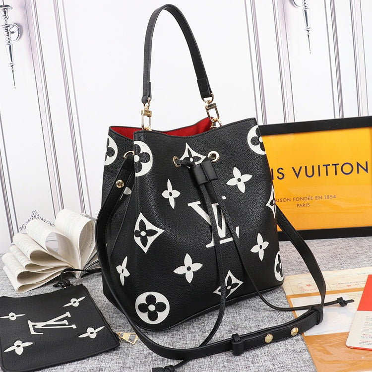 2E04B Popular leather bag 