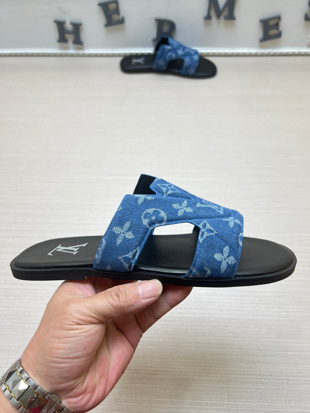 54E29Z Popular slippers