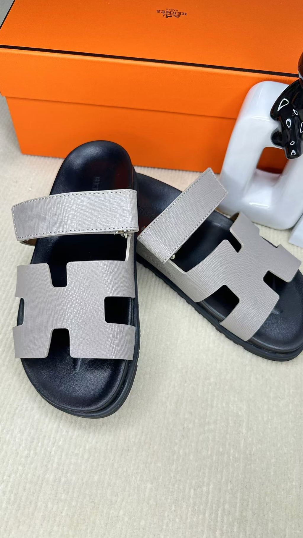 255QH26Z Popular leather shoes
