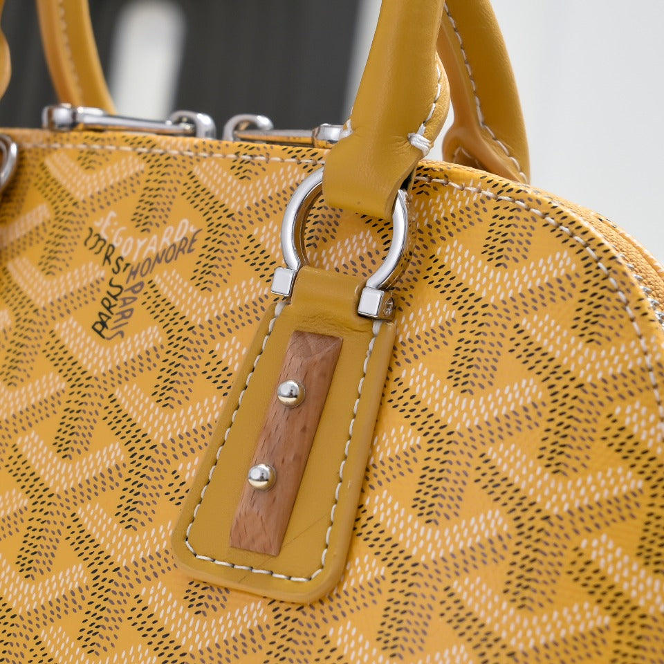 1WA106B  Popular bag