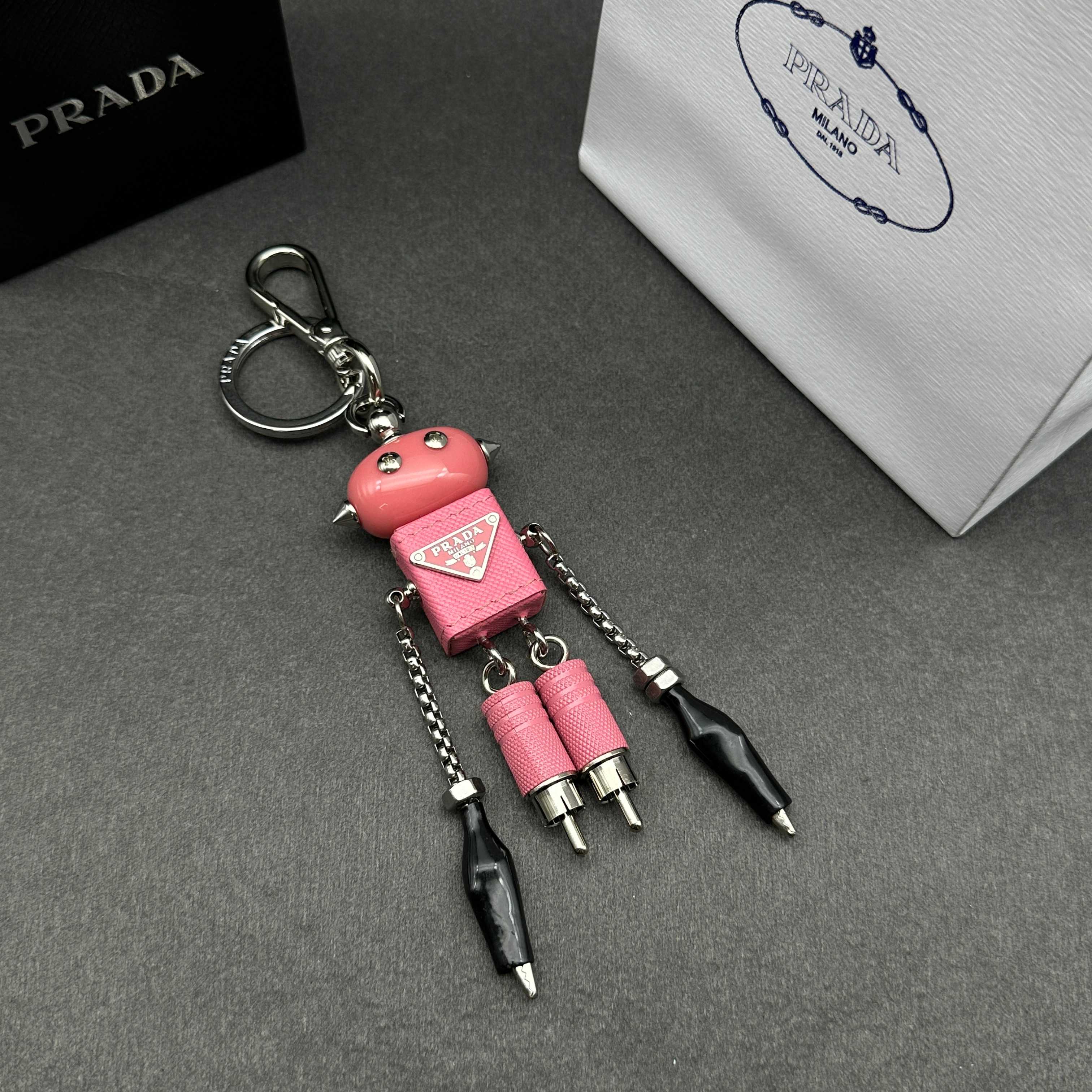 35QP1A Popular bag 's charms accessories