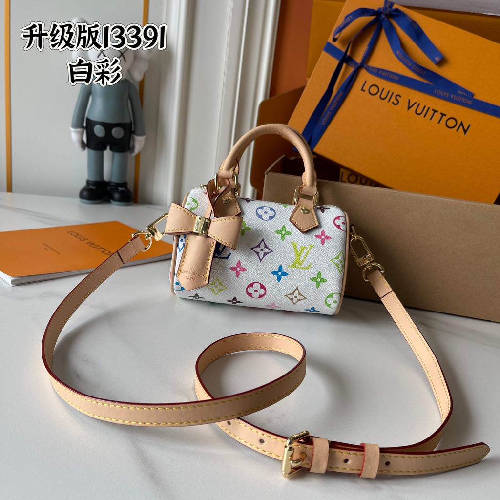 1WE98B Popular leather bag