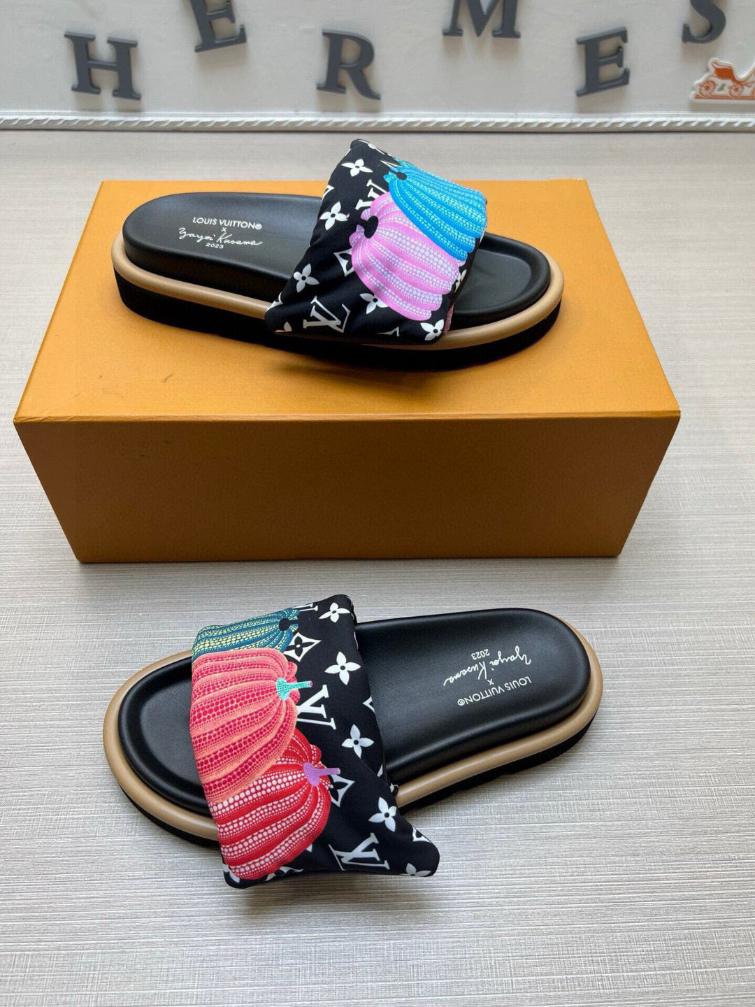 5QE11Z Popular Slippers