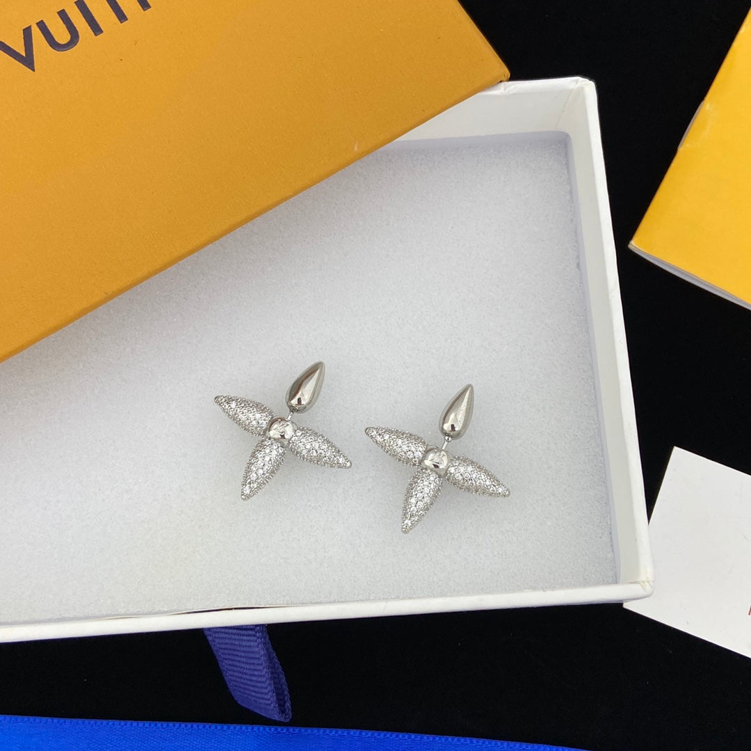 14E513E Popular  Earrings