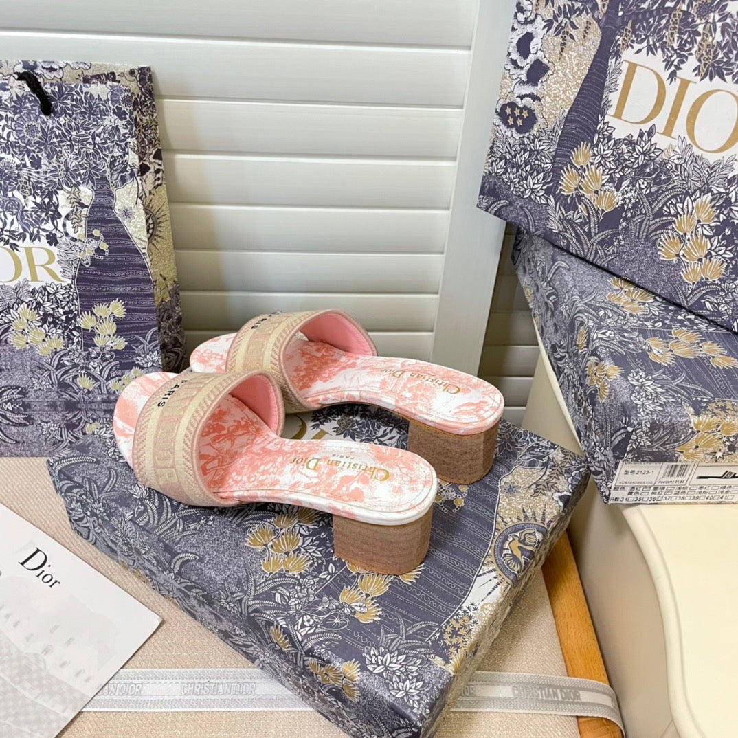 14D64Z Popular sandals
