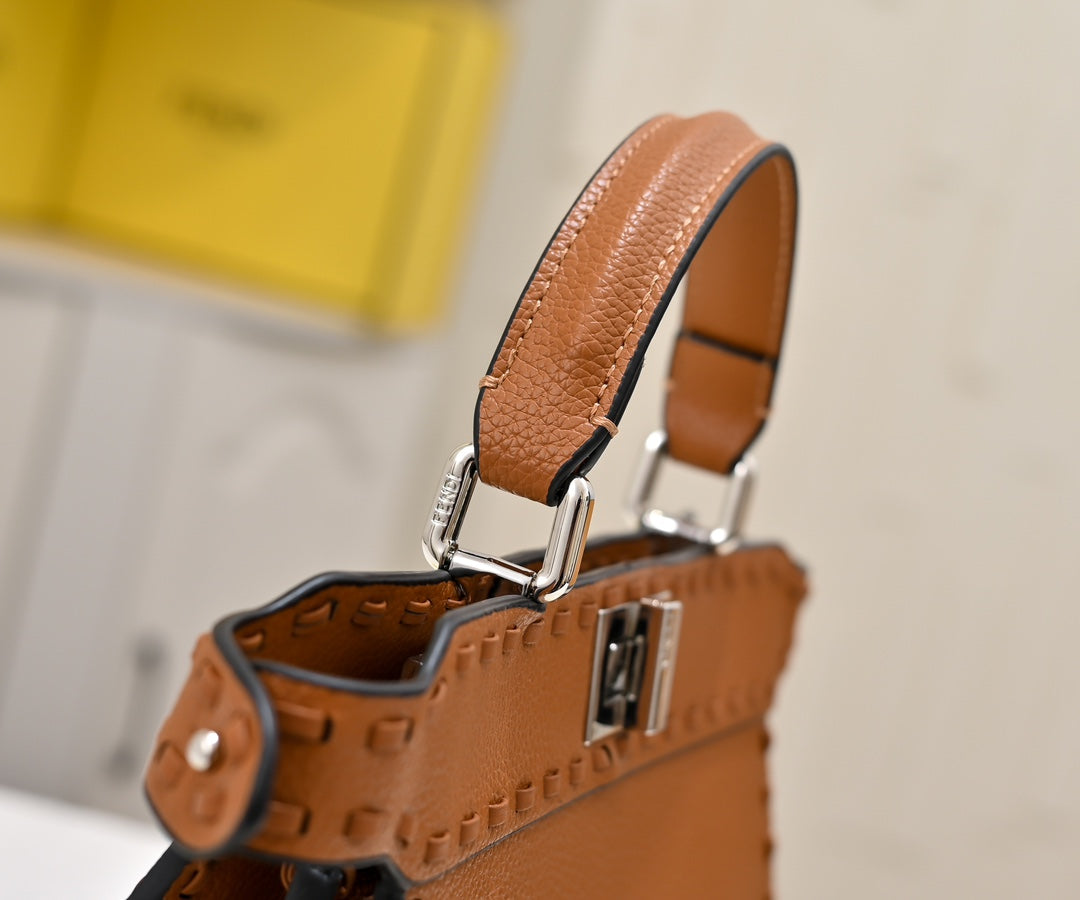 15RF136B Popular leather bag