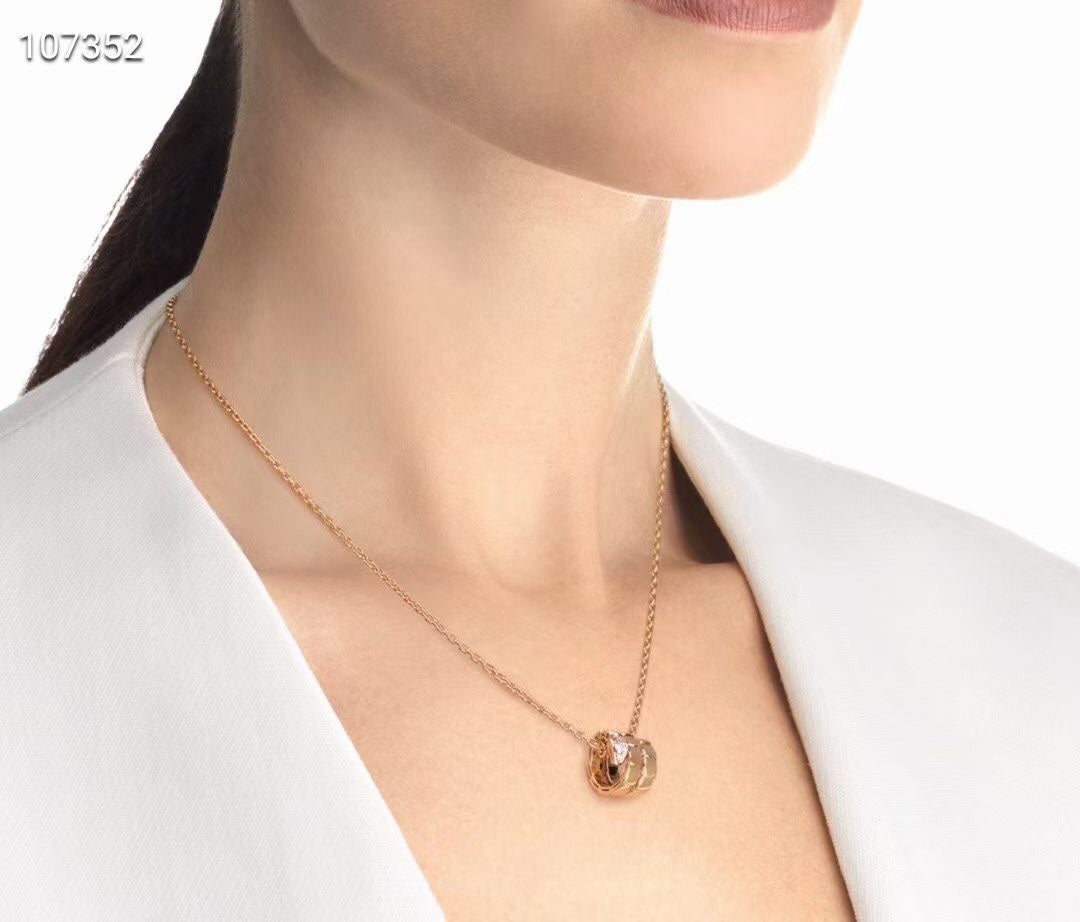 55QS407X Popular Necklaces